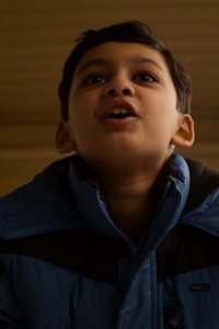 Little America – S01E01 – The Manager