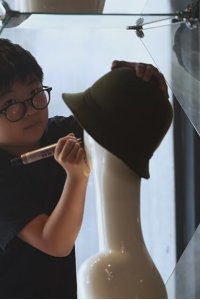 Little America – S02E01 – Mr. Song