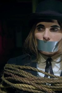 Medical Police – S01E05 – Deuce to Nines, Double Draw
