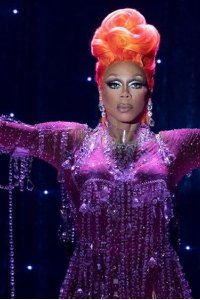 AJ and the Queen – S01E04 – Louisville