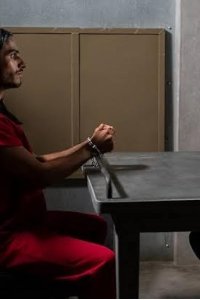 Messiah – S01E04 – Trial