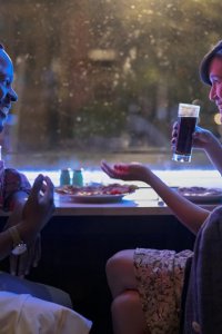 Modern Love – S02E02 – The Night Girl Finds a Day Boy
