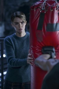 Batwoman – S01E17 – A Narrow Escape