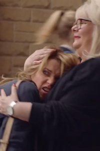 My Life Is Murder – S01E07 – Old School
