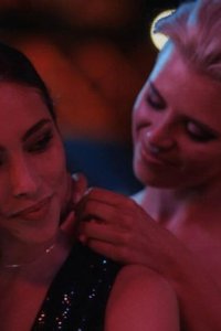 Pandora – S01E08 – Under the Red Sky