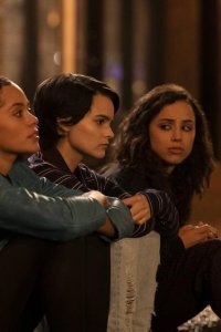 Trinkets – S01E02 – Paper Tigers