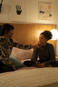 Trinkets – S01E09 – Night Market