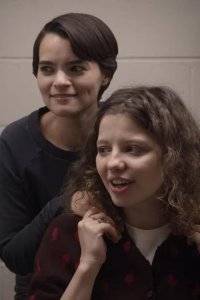 Trinkets – S02E06 – Ocean’s 11th Grade