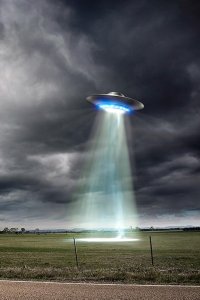 Unidentified: Inside America’s UFO Investigation – S02E07 – Sightings Surge