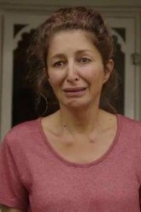 Five Bedrooms – S01E02 – Twenty Guests