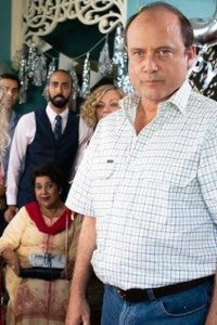 Five Bedrooms – S01E06 – Fifty Years