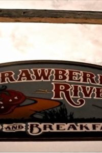 Portals to Hell – S01E08 – Strawberry River Inn
