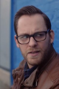 Bonding – S01E04 – Let’s Get Physical