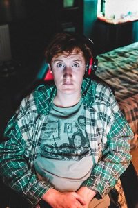 Dead Pixels – S01E05 – Patricide