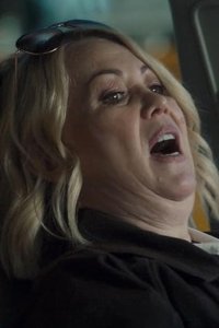 Jann – S03E07 – Whofundit