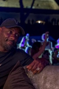 Turn Up Charlie – S01E08 – Episode #1.8