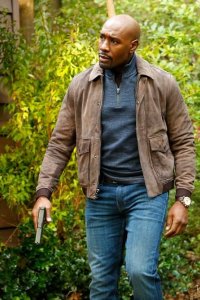 The Enemy Within – S01E05 – Havana