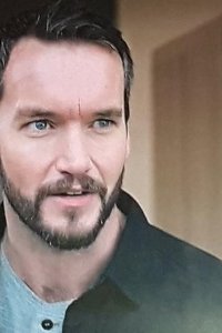 Warren – S01E05 – The Holiday