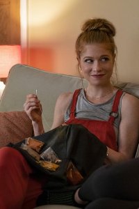 Flack – S02E02 – Brand Barron