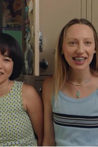 PEN15 – S01E01 – First Day
