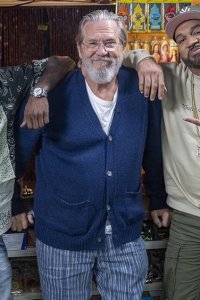 Desus & Mero – S04E14 – Science and Felonies