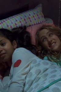 Sydney to the Max – S01E06 – I Know What You Did Last Sleepover