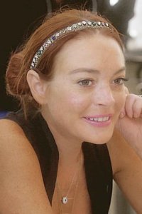 Lindsay Lohan’s Beach Club – S01E04 – Lindsay Steps In
