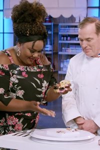Nailed It! Holiday! – S01E05 – Toying Around