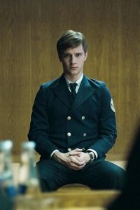 1983 – S01E01 – Entanglement