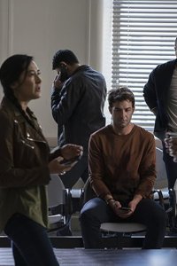 Tell Me a Story – S01E02 – Chapter 2: Loss