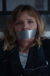 Tell Me a Story – S01E10 – Chapter 10: Forgiveness