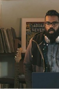 The Reluctant Landlord – S01E04 – Mystery Shopper