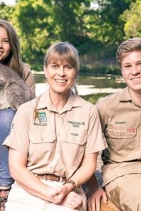 Crikey! It’s the Irwins – S04E02 – Robert’s Great Gator Challenge