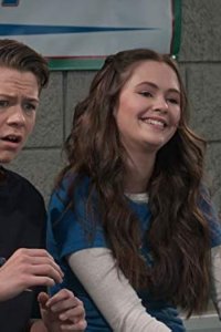 Coop and Cami Ask the World – S02E10 – Would You Wrather Skate Circles Around Your Sister?