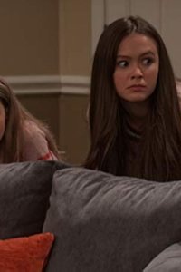 Coop and Cami Ask the World – S02E11 – Would You Wrather Watch A Ferret?