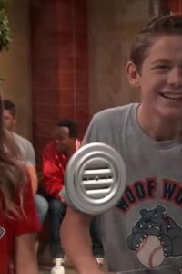 Coop and Cami Ask the World – S02E25 – Would You Wrather Be the Wagners?