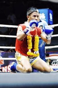 Fightworld – S01E02 – Thailand: Fortunate Son