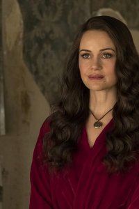 The Haunting of Hill House – S01E05 – The Bent-Neck Lady