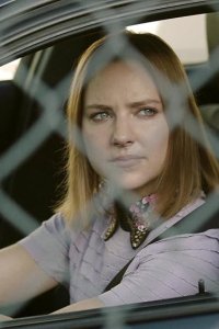 Light as a Feather – S01E07 – …Right as Rain
