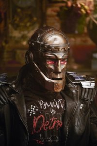 Titans – S01E04 – Doom Patrol