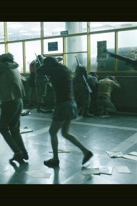 Un extraño enemigo – S01E05 – Estado de sitio