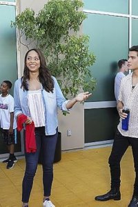 Happy Together – S2018E06 – Bland Gestures