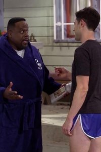 The Neighborhood – S01E03 – Welcome to the Spare Key