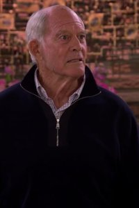 The Cool Kids – S2018E04 – Sid Comes Out