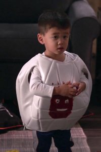 Single Parents – S02E06 – Welcome to Hell, Sickos!