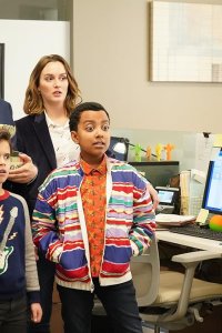 Single Parents – S02E16 – Hip$ for Dolores