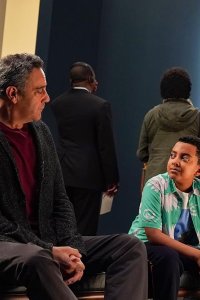 Single Parents – S02E20 – Look, This Is Obviously a Sexy Situation