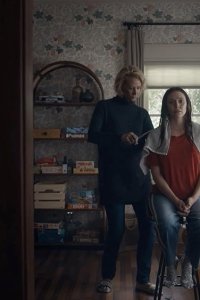 Sorry for Your Loss – S02E01 – Middle Finger, Thumbs Up