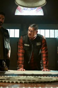 Mayans M.C. – S05E01 – I Hear the Train A-Comin